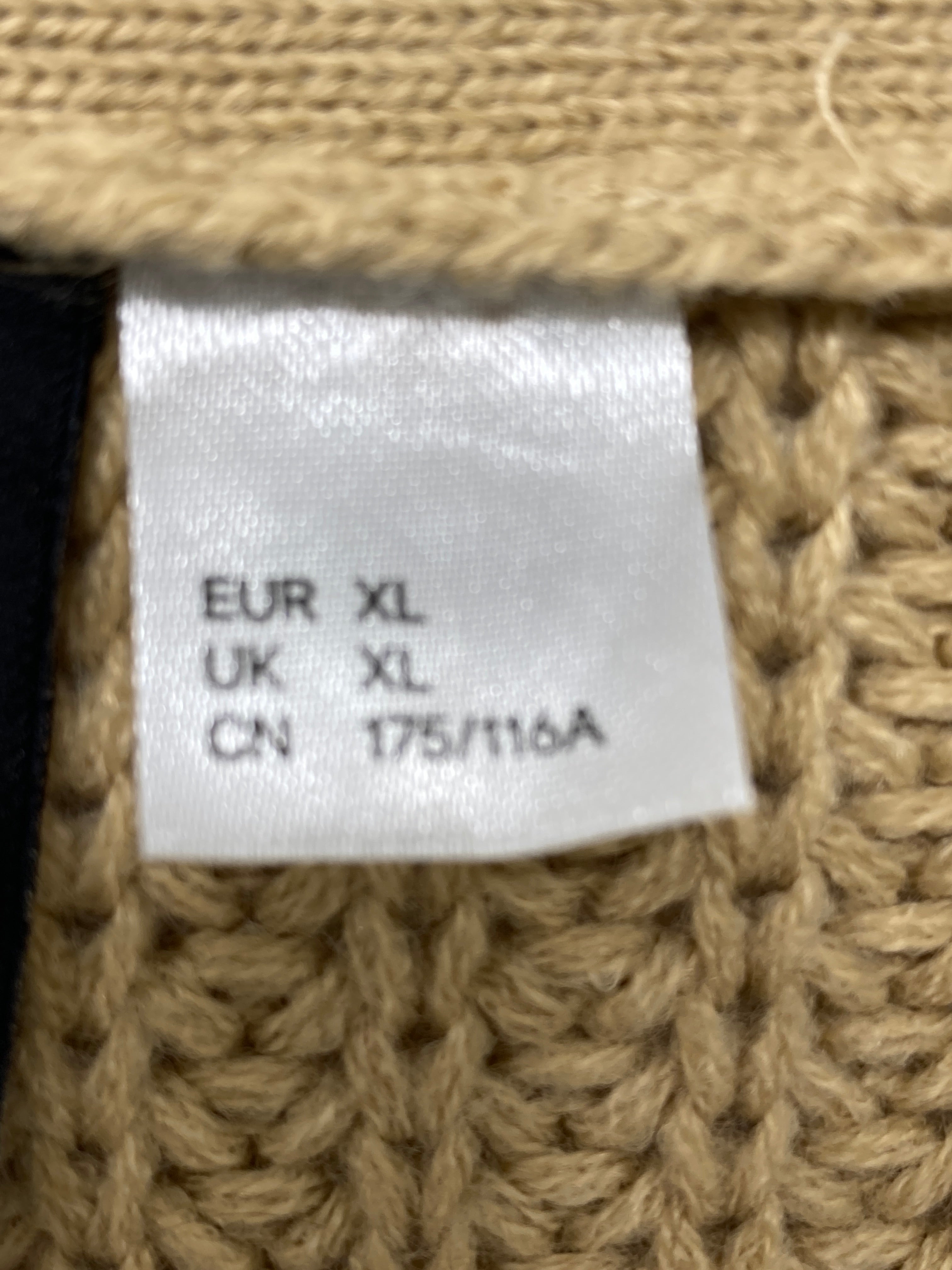 H&M Sweater